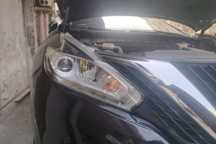 Used Nissan Murano 2017 2.5L XL Two-Wheel Drive Smart Edition Right Front Headlight