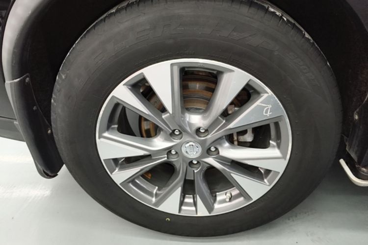 Used Nissan Murano 2017 2.5L XL Two-Wheel Drive Smart Edition Right Rear Wheel Hub