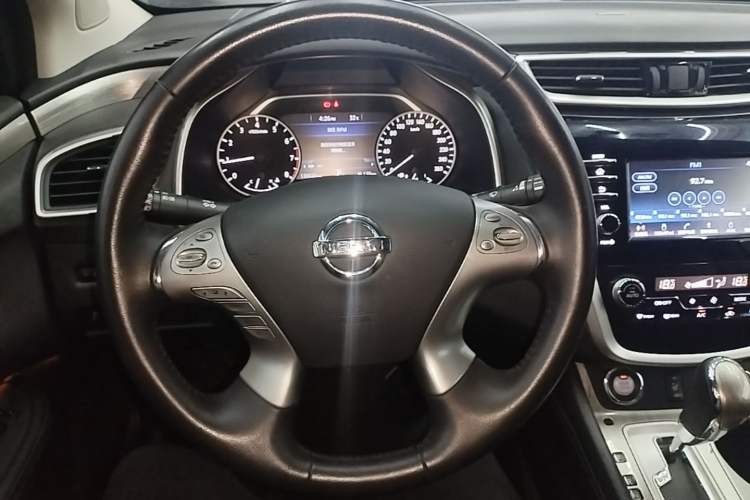 Used Nissan Murano 2017 2.5L XL Two-Wheel Drive Smart Edition Steering Wheel
