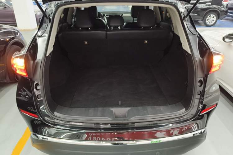 Used Nissan Murano 2017 2.5L XL Two-Wheel Drive Smart Edition Trunk