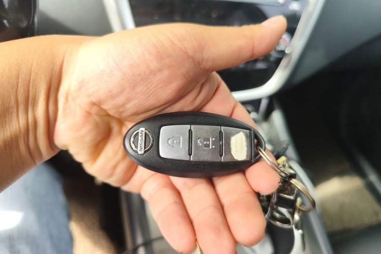 Used Nissan Murano 2017 2.5L XL Two-Wheel Drive Smart Edition Vehicle Key