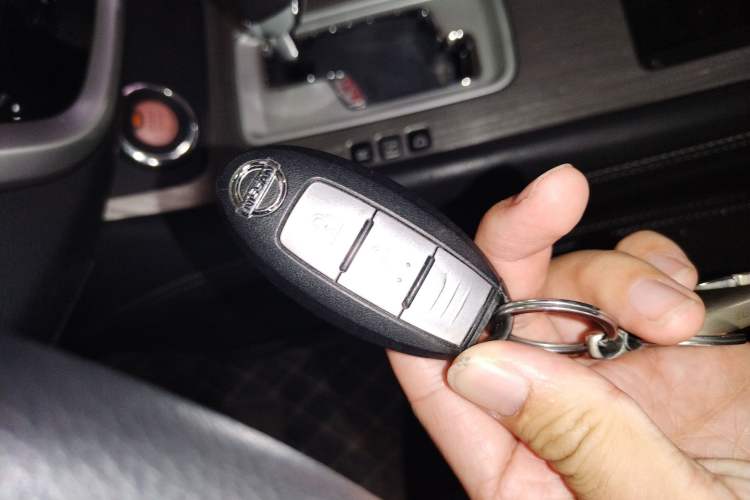 Used Nissan Murano 2017 2.5L XE Two-Wheel Drive Elite Edition Vehicle Key