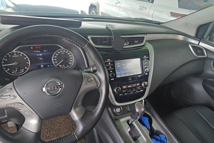 Used Nissan Murano 2017 2.5L XL Two-Wheel Drive Smart Edition Center Console