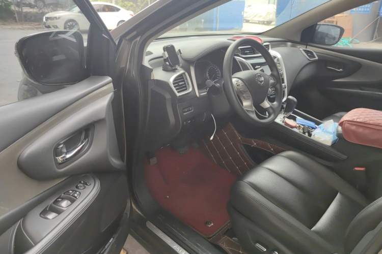 Used Nissan Murano 2017 2.5L XE Two-Wheel Drive Elite Edition Driver Seat