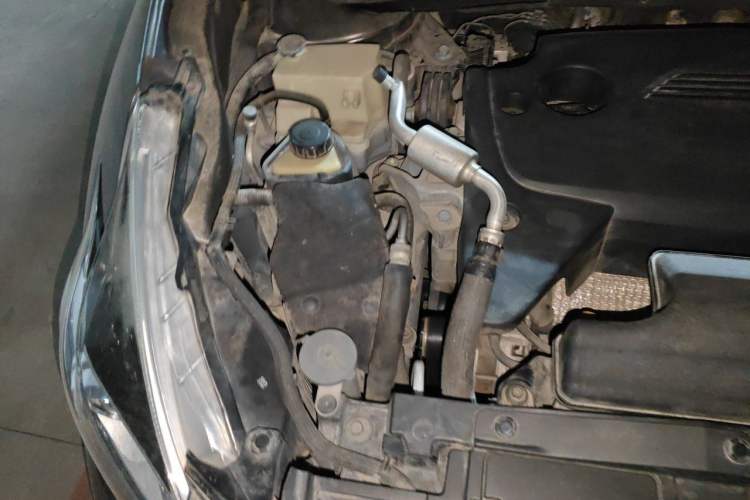 Used Nissan Murano 2017 2.5L XL Two-Wheel Drive Smart Edition Engine Bay Right