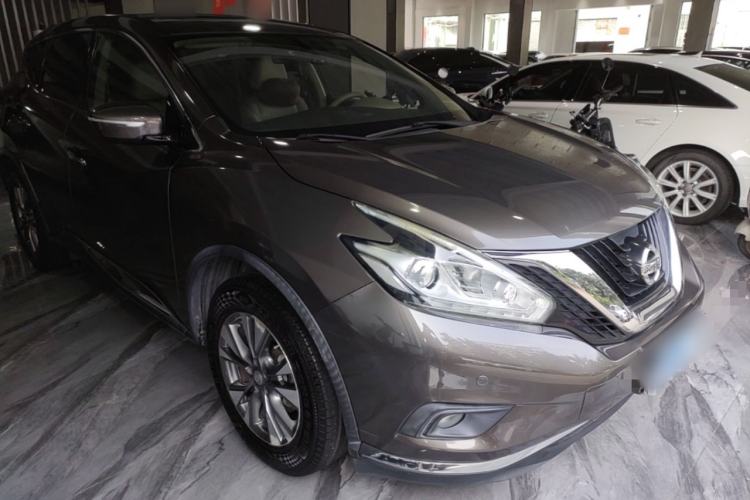 Used Nissan Murano 2017 2.5L XL Two-Wheel Drive Smart Edition Front Right 45 Deg