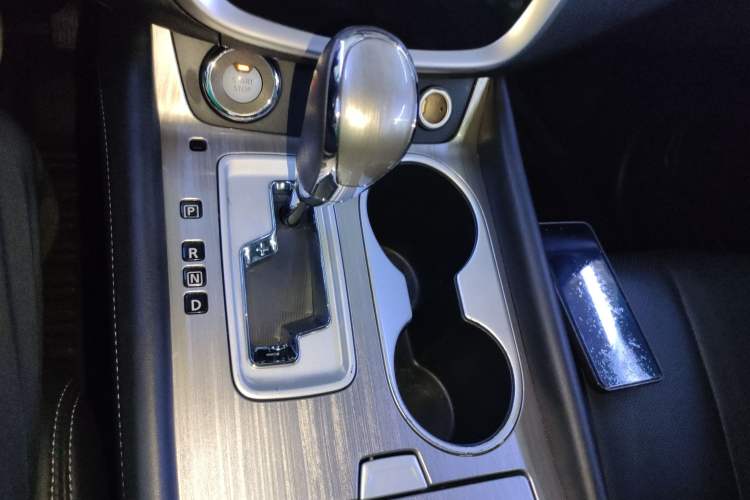 Used Nissan Murano 2017 2.5 S/C HEV XL Four-Wheel Drive Hybrid Prestige Edition Gear Lever