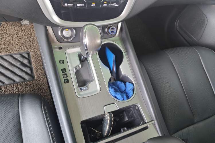 Used Nissan Murano 2017 2.5L XL Two-Wheel Drive Smart Edition Gear Lever