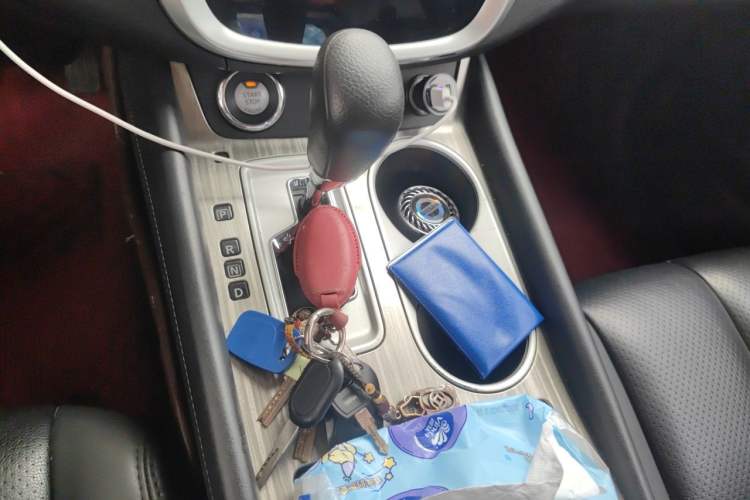 Used Nissan Murano 2017 2.5L XE Two-Wheel Drive Elite Edition Gear Lever