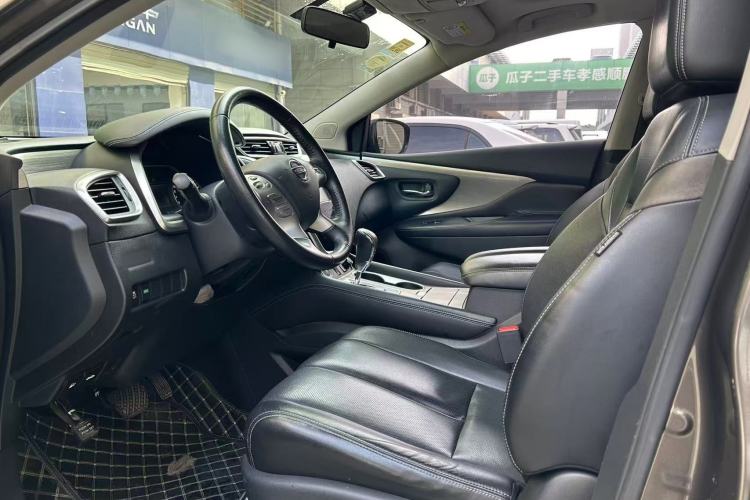 Used Nissan Murano 2017 2.5L XL Two-Wheel Drive Smart Edition Interior 2