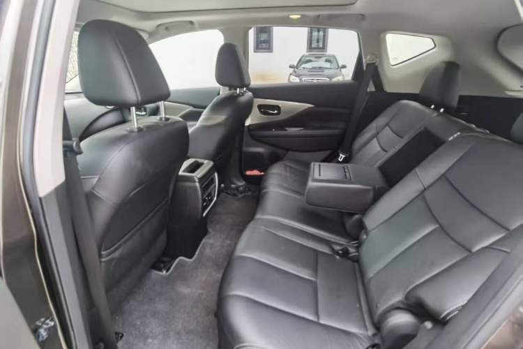 Used Nissan Murano 2017 2.5 S/C HEV XE Four-Wheel Drive Hybrid Luxury Edition Interior 3