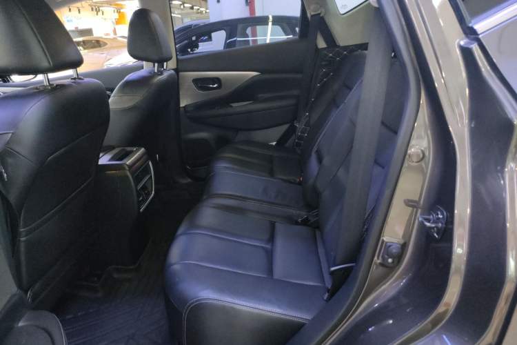 Used Nissan Murano 2017 2.5 S/C HEV XL Four-Wheel Drive Hybrid Prestige Edition Interior 4