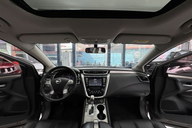 Used Nissan Murano 2017 2.5L XL Two-Wheel Drive Smart Edition Interior 6
