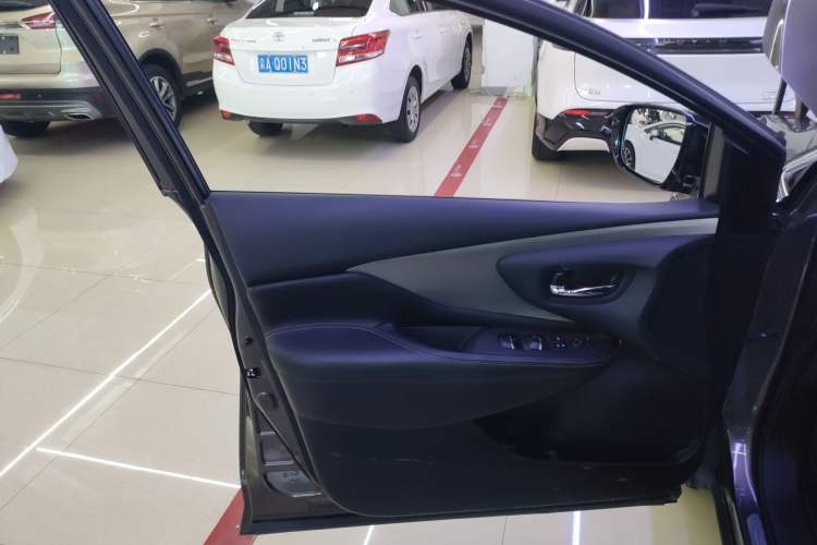 Used Nissan Murano 2017 2.5 S/C HEV XL Four-Wheel Drive Hybrid Prestige Edition Interior 7