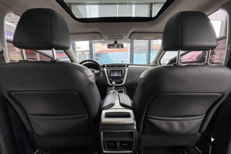 Used Nissan Murano 2017 2.5L XL Two-Wheel Drive Smart Edition Interior 7