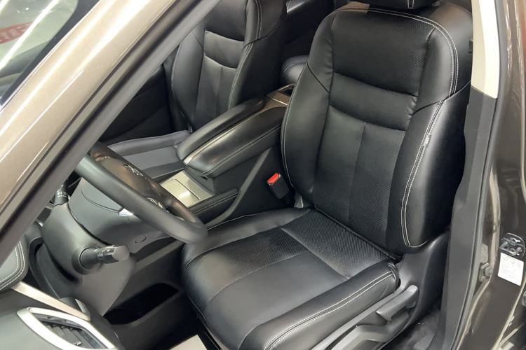 Used Nissan Murano 2017 2.5L XE Two-Wheel Drive Elite Edition Left Front Seat