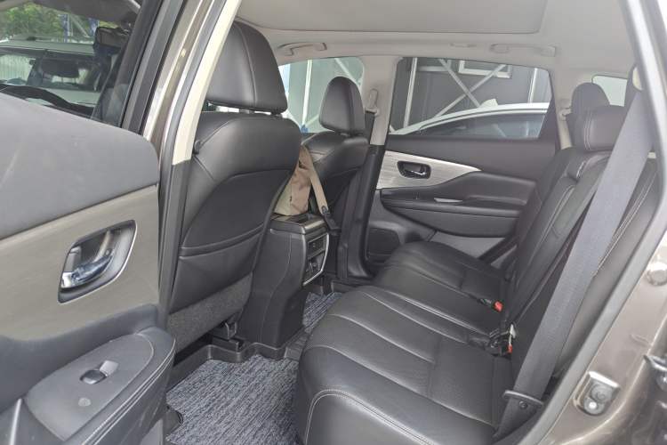 Used Nissan Murano 2017 2.5L XL Two-Wheel Drive Smart Edition Left Rear Seat