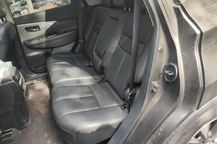 Used Nissan Murano 2017 2.5L XL Two-Wheel Drive Smart Edition Left Rear Seat