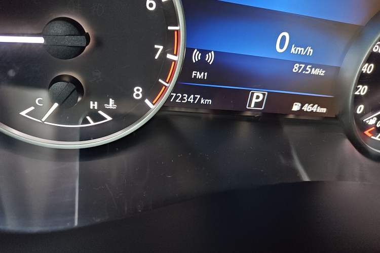 Used Nissan Murano 2017 2.5L XL Two-Wheel Drive Smart Edition Odometer Close Up