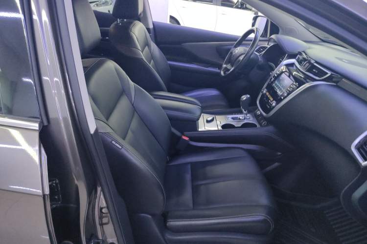 Used Nissan Murano 2017 2.5 S/C HEV XL Four-Wheel Drive Hybrid Prestige Edition Right Front Seat