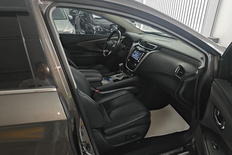 Used Nissan Murano 2017 2.5L XL Two-Wheel Drive Smart Edition Right Front Seat