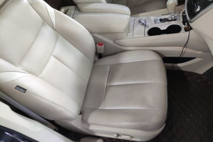 Used Nissan Murano 2017 2.5L XL Two-Wheel Drive Smart Edition Right Front Seat