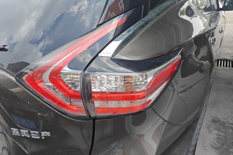 Used Nissan Murano 2017 2.5L XL Two-Wheel Drive Smart Edition Right Rear Taillight
