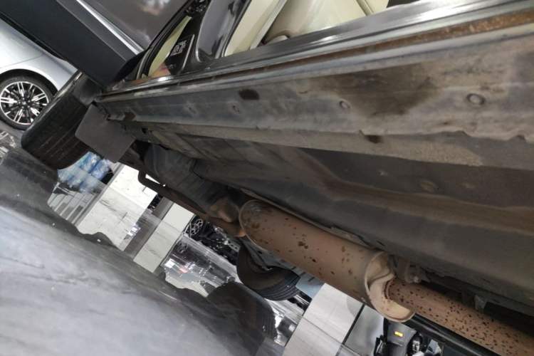 Used Nissan Murano 2017 2.5L XL Two-Wheel Drive Smart Edition Right Side Sill