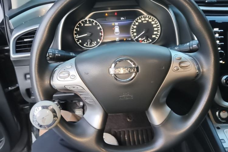 Used Nissan Murano 2017 2.5L XE Two-Wheel Drive Elite Edition Steering Wheel