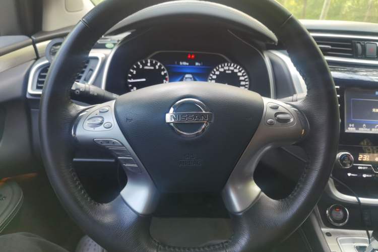 Used Nissan Murano 2017 2.5L XL Two-Wheel Drive Smart Edition Steering Wheel