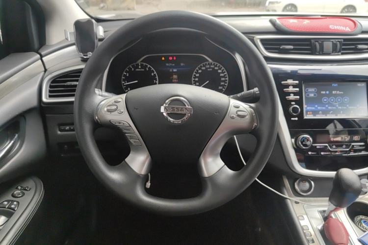 Used Nissan Murano 2017 2.5L XE Two-Wheel Drive Elite Edition Steering Wheel