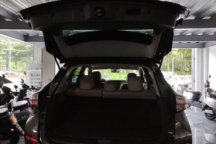 Used Nissan Murano 2017 2.5L XL Two-Wheel Drive Smart Edition Trunk
