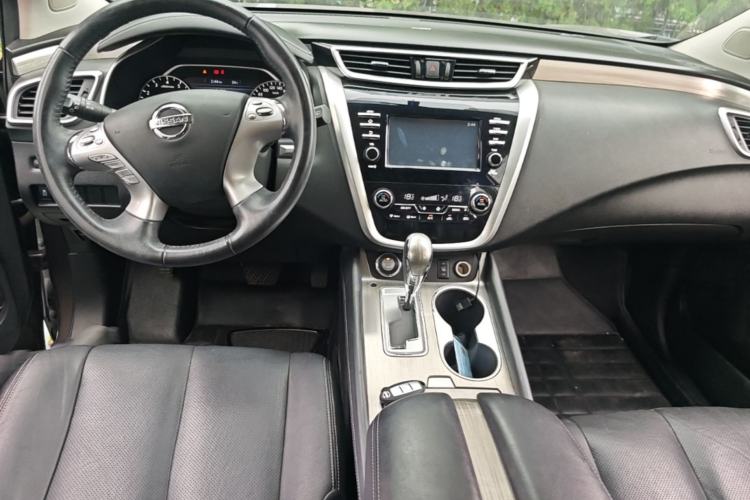 Used Nissan Murano 2017 2.5L XL Two-Wheel Drive Smart Edition Center Console