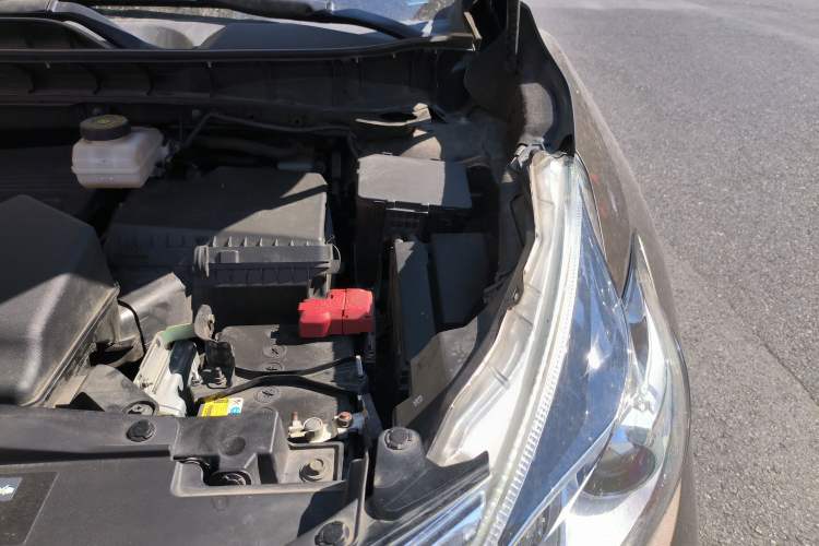 Used Nissan Murano 2017 2.5L XL Two-Wheel Drive Smart Edition Engine Bay Left