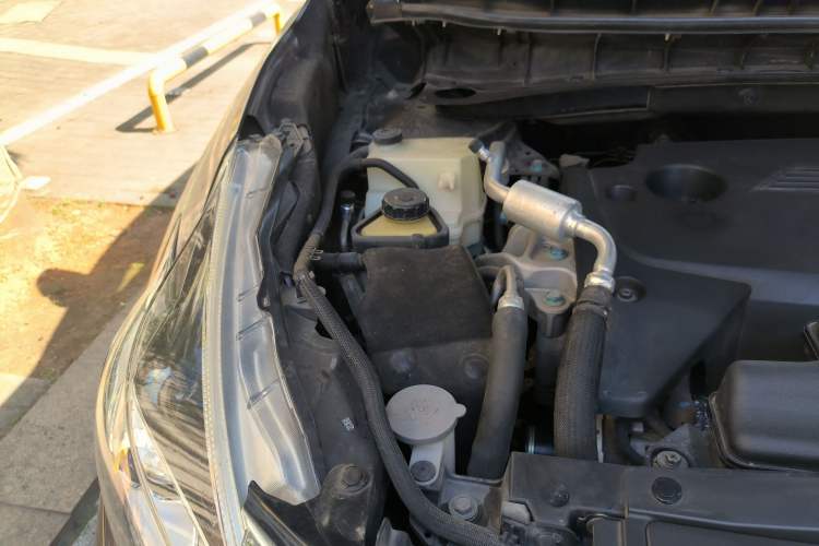 Used Nissan Murano 2017 2.5L XL Two-Wheel Drive Smart Edition Engine Bay Right