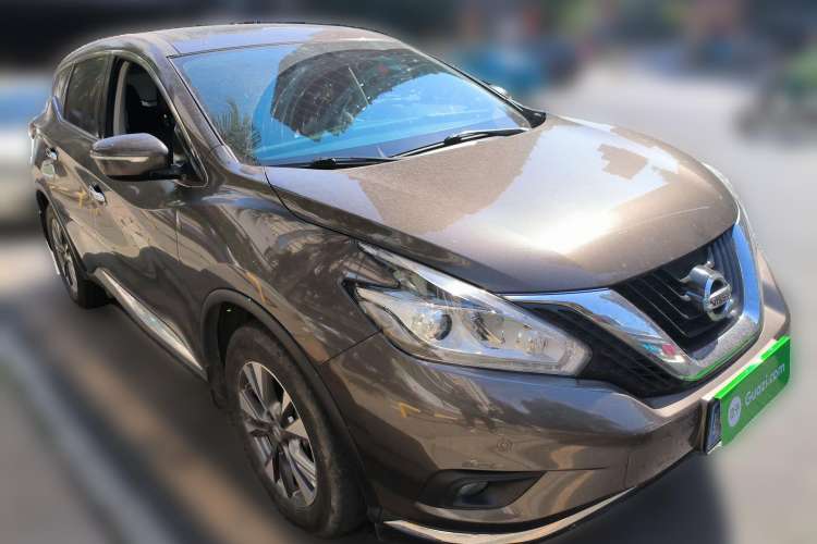 Used Nissan Murano 2017 2.5L XL Two-Wheel Drive Smart Edition Front Right 45 Deg