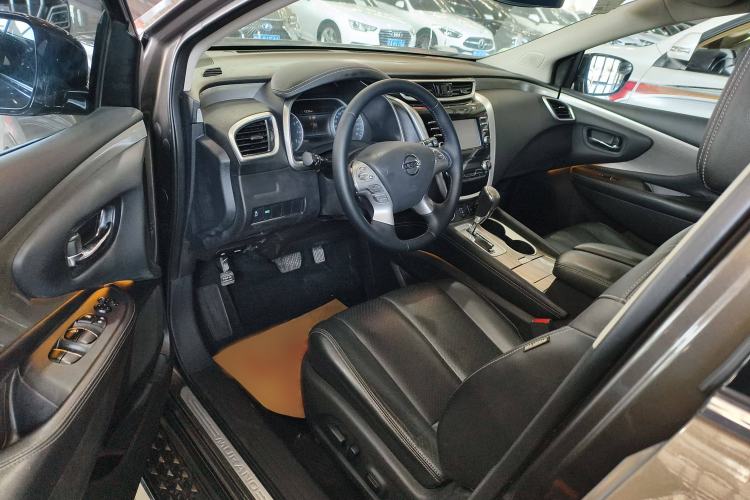 Used Nissan Murano 2017 2.5L XL Two-Wheel Drive Smart Edition Interior 2