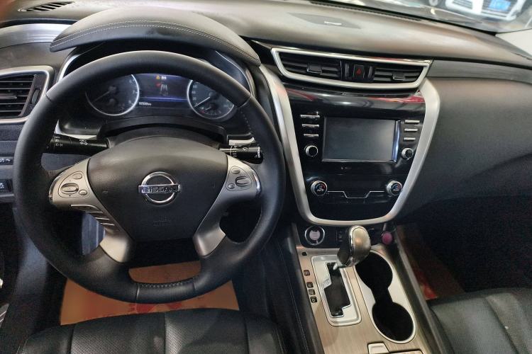 Used Nissan Murano 2017 2.5L XL Two-Wheel Drive Smart Edition Interior 3