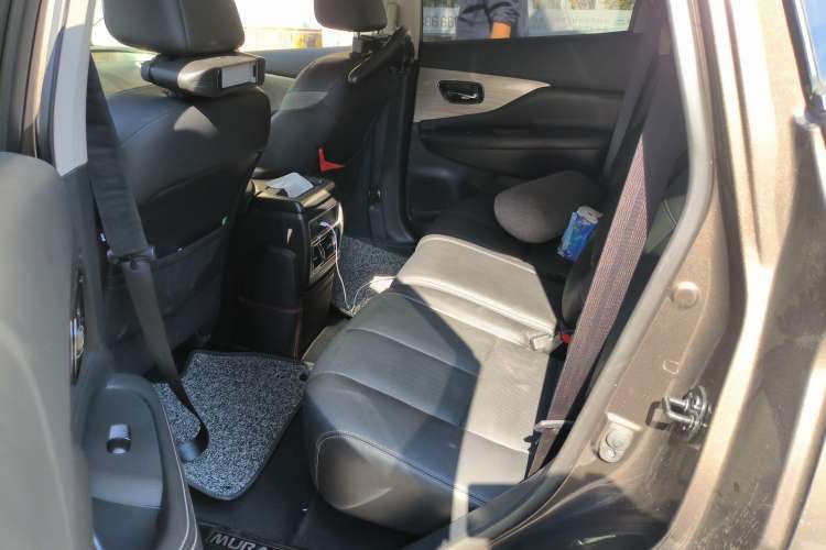 Used Nissan Murano 2017 2.5L XL Two-Wheel Drive Smart Edition Left Rear Seat