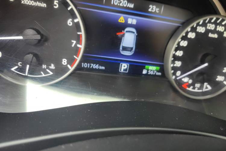 Used Nissan Murano 2017 2.5L XL Two-Wheel Drive Smart Edition Odometer Close Up