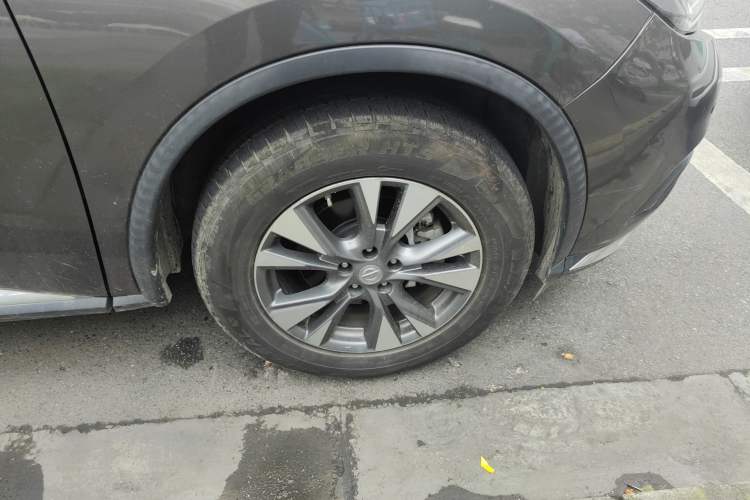 Used Nissan Murano 2017 2.5L XL Two-Wheel Drive Smart Edition Right Front Wheel Hub