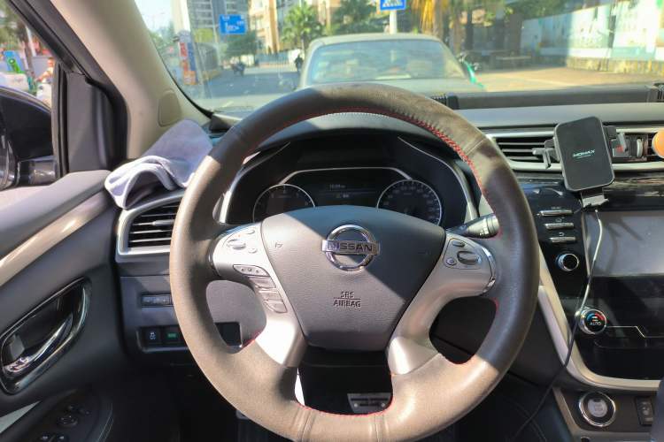 Used Nissan Murano 2017 2.5L XL Two-Wheel Drive Smart Edition Steering Wheel