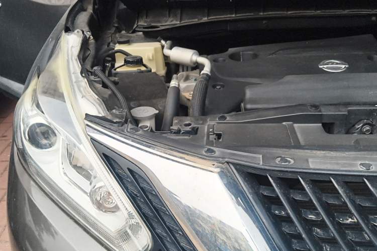 Used Nissan Murano 2017 2.5L XL Two-Wheel Drive Smart Edition Engine Bay Right