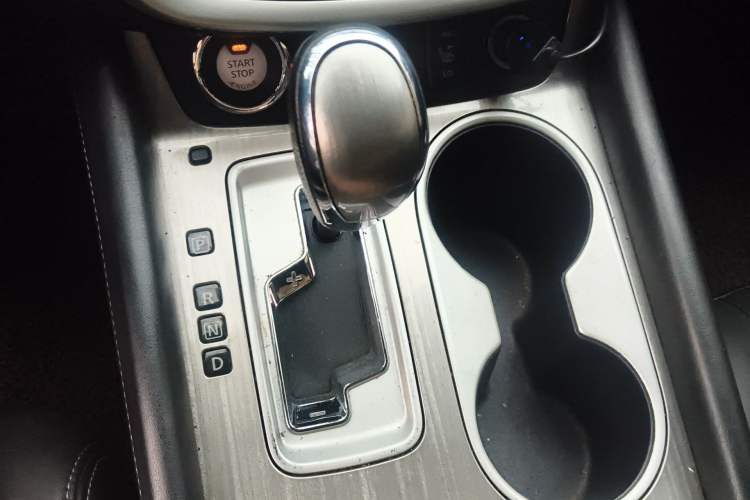 Used Nissan Murano 2017 2.5L XL Two-Wheel Drive Smart Edition Gear Lever