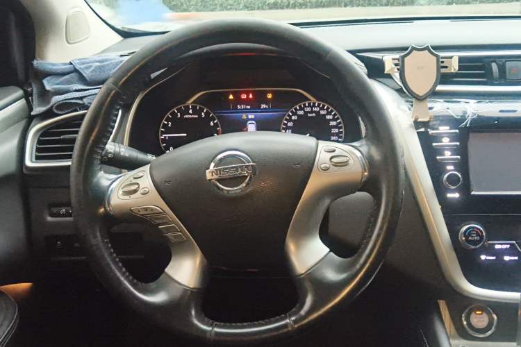 Used Nissan Murano 2017 2.5L XL Two-Wheel Drive Smart Edition Steering Wheel