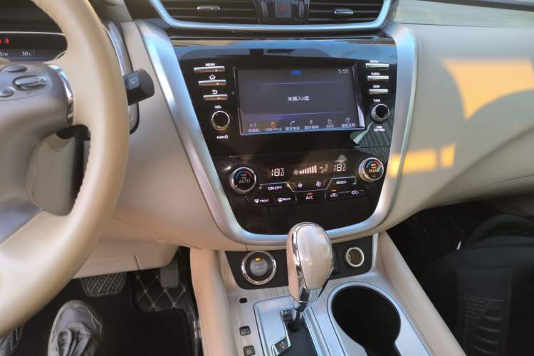 Used Nissan Murano 2017 2.5L XL Two-Wheel Drive Smart Edition Audio And AC Panel