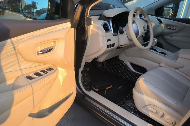 Used Nissan Murano 2017 2.5L XL Two-Wheel Drive Smart Edition Driver Seat