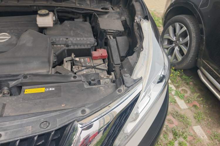 Used Nissan Murano 2017 2.5L XL Two-Wheel Drive Smart Edition Engine Bay Left