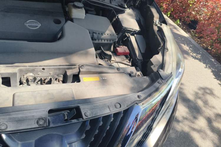 Used Nissan Murano 2017 2.5L XL Two-Wheel Drive Smart Edition Engine Bay Left