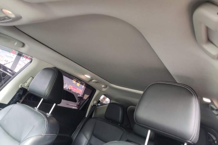 Used Nissan Murano 2017 2.5L XL Two-Wheel Drive Smart Edition Headliner
